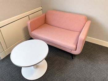 Used 1300mm VCF pink upholstered sofa
