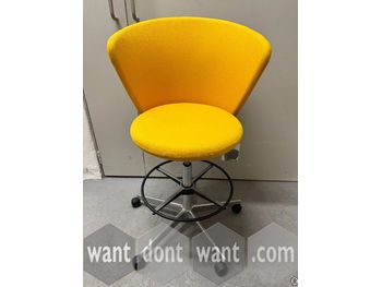 Refurbished Bene swivel high chair 