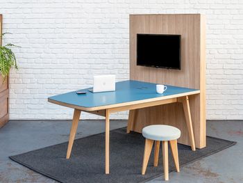 Ex-Display 1600mm James Burleigh EB18 Media Wall with Table