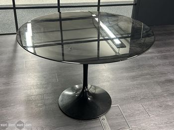 Used black Knoll table