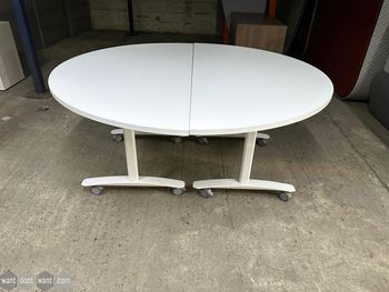 Used 1500mm white folding circular table
