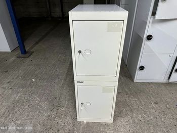 Used Bisley 2-door lockers
