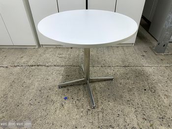 Used 800mm Frovi circular canteen table
