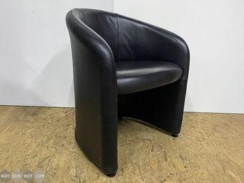 Used Black faux leather tub chair