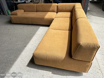 Used 2800mm Hitch Mylius corner sofa