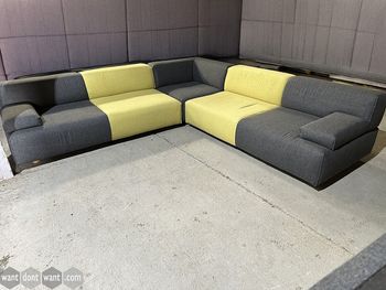Used 2800mm Hitch Mylius corner sofa in grey and yellow