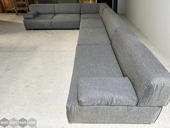 Used 4200mm Hitch Mylius corner sofa in grey