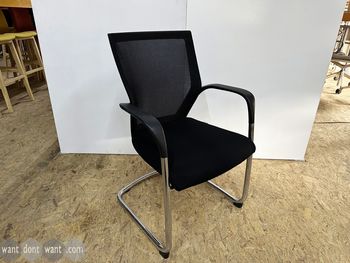 Used Sidiz meeting chair in black fabric