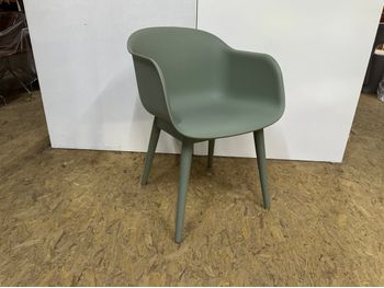 Used Muuto site chair in green