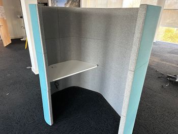 Used Single work booth with desk 
