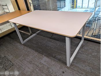 Used 1750mm meeting table room table with wood edge