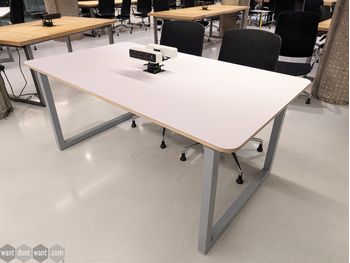 Used 1750mm white table with central power