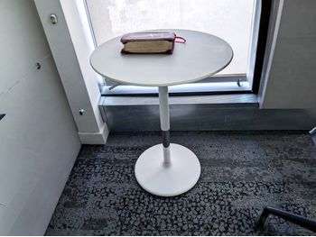Used 500mm height-adjustable white circular table