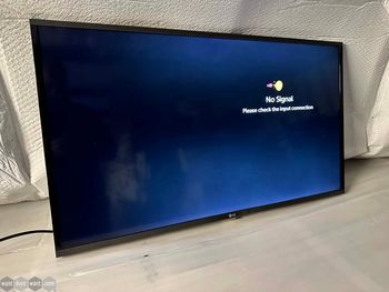 Used LG 40LF630V 40 inch Smart TV
