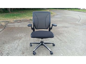 Used Humanscale 'Diffrient world' operator chair