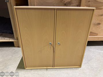Used 700mm Montana 2-door cupboard 