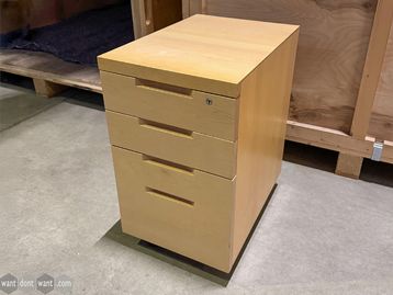 Used Alvar Aarto for Artek Pedestal on wheels