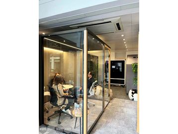Used Ege Room set 'You and Me' meeting booth 
