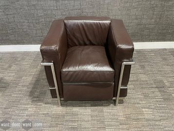 Used 780mm Cassina LC2 style armchair in brown leather