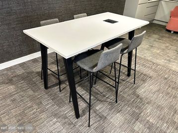 Used 1600mm Steelcase B-free high table 