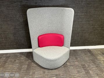 Used Boss Design Shuffle Hi Back acoustic seating