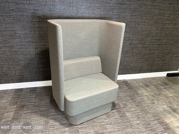 Used Naughtone Pullman chair in dark green
