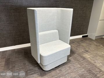 Used Naughtone Pullman chair in light green
