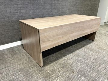 Used 2000mm executive desk with modesty panel 