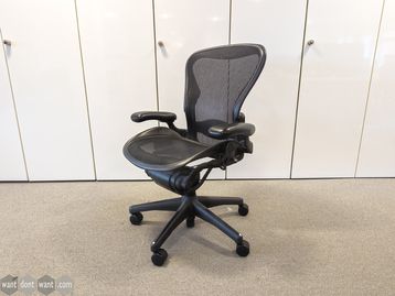 Used Herman Miller Aeron chair in graphite size B