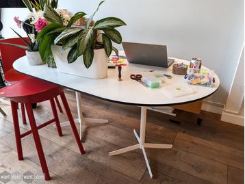 Used 1600mm ELOA Arper table