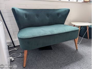 Used 1100mm sofa 