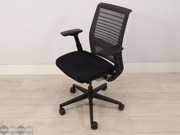 Refurbished Steelcase Think V2 Operator Chair