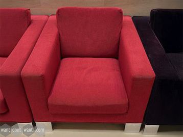 Used Minotti Pollock Armchair in red