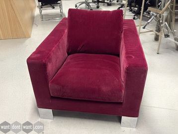 Used Minotti Pollock Armchair in mulberry
