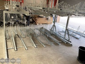 Used back-to-back multi-bike rack