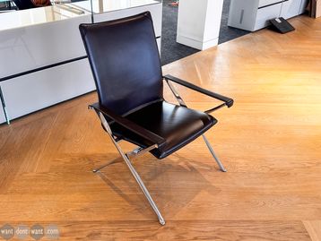 Refurbished B&B Italia Beverly folding brown leather armchair