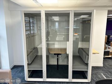 Used Mute Jetson L4 acoustic pod with sofas and table 
