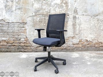 New ergonomic task chair - comes with 8 year warranty!