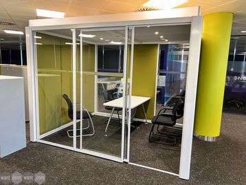 Used Orangebox 4-person meeting pod 