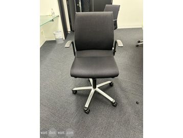 Used Wilkhahn task chair in black 