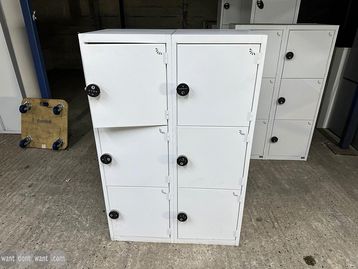 Used 6-door white metal lockers
