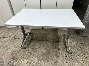 Used 1200mm white flip-top table 