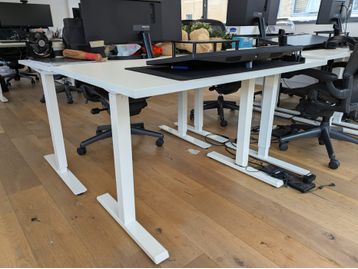 Used 1200mm manual height adjustable desks