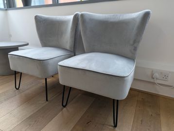 Used lounge chairs