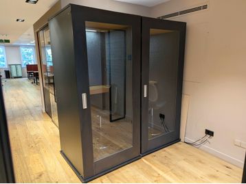 Used Meavo Soho black acoustic pods - 1x black, 1x black oak