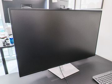 Used 43 Dell monitor