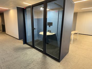 Ex-Showroom BeCalm 2 person pod 