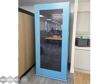Used Meavo Soho acoustic phone booth