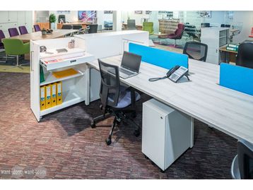 70 x Brand new and still boxed Steel Tower Units