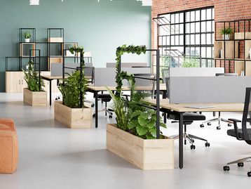 New Floor Planters with Steel Accessory Frame
